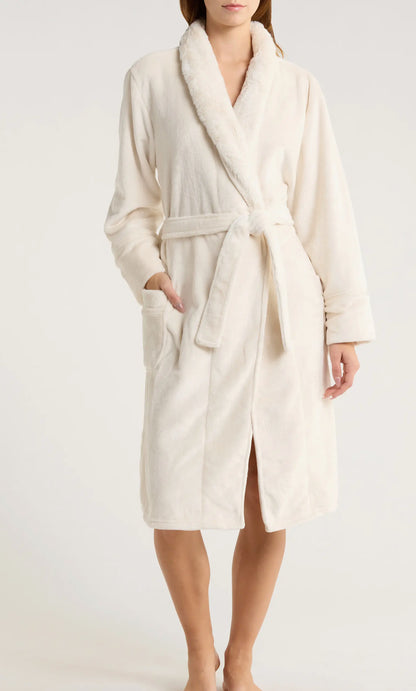 LUX Plush Robe